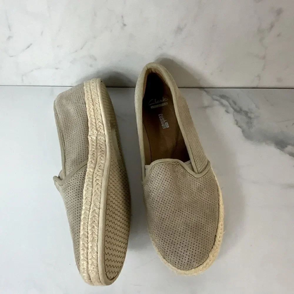 Women’s Clark’s suede leather loafers